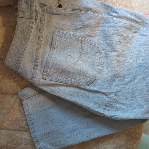 Chico's jean capris size 1.0 - Picture 1 of 3
